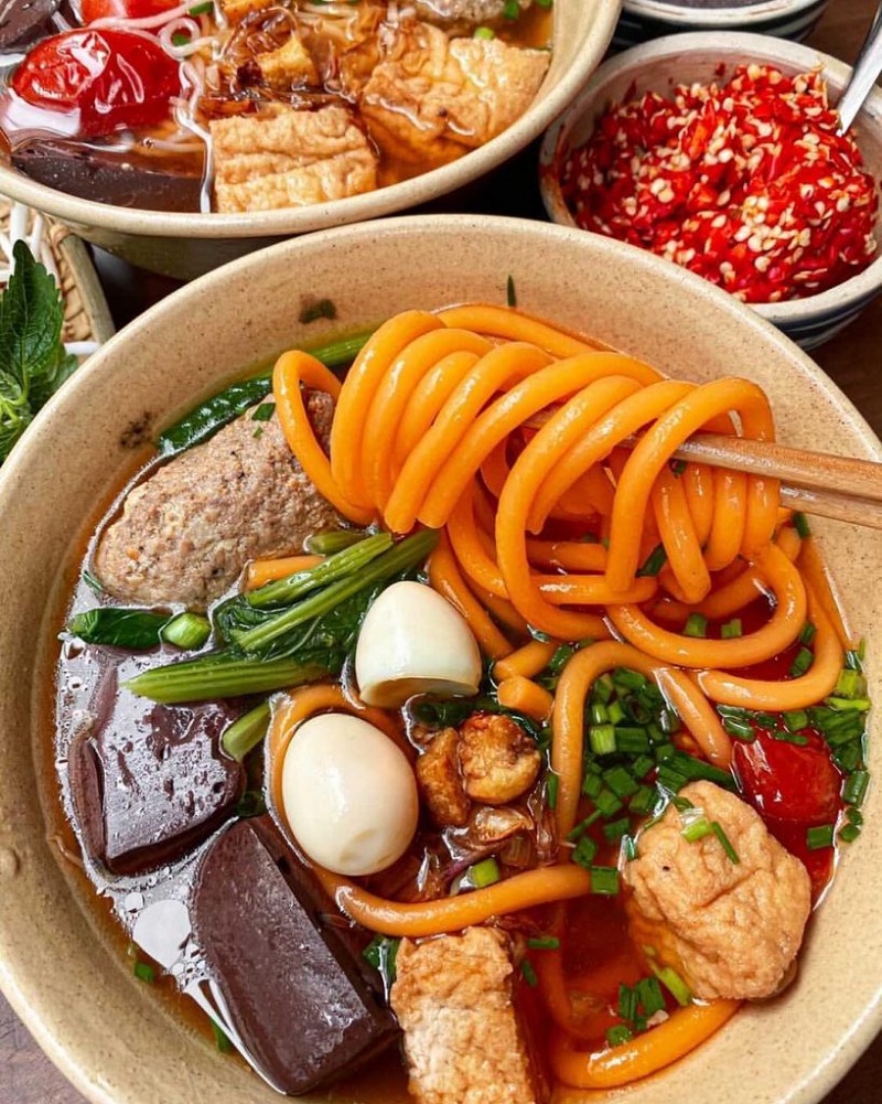 Bỏ túi cẩm nang thưởng thức bún đỏ Buôn Ma Thuột chuẩn vị