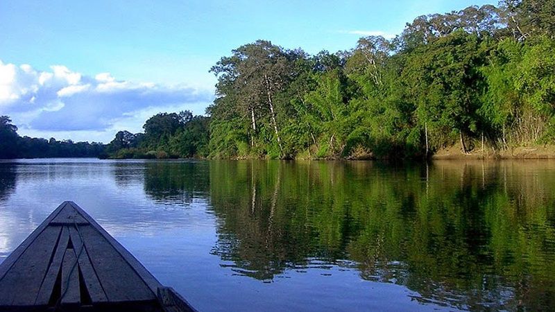Tuyến Quốc lộ 27 kết nối thành phố Buôn Ma Thuột với huyện Lắk.