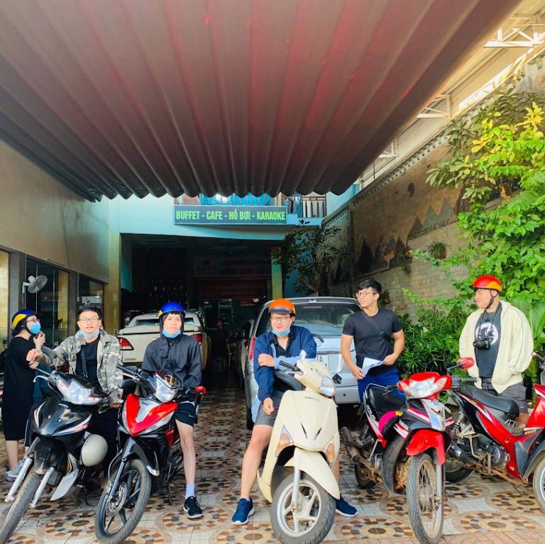 Xe máy là phương tiện lý tưởng để khám phá mọi ngóc ngách của thủ phủ cà phê.