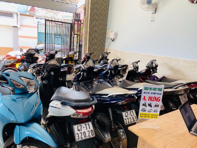 Dịch vụ giao nhận xe tận nơi tại sân bay hoặc khách sạn giúp du khách tiết kiệm tối đa thời gian.